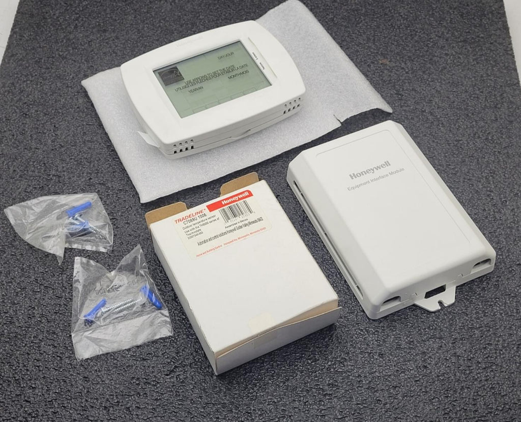 Honeywell VisionPro IAQ THM5421C1004 7-Day Touchscreen Thermostat + THM5421C