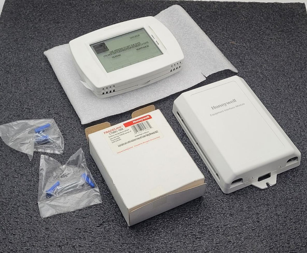 Honeywell VisionPro IAQ THM5421C1004 7-Day Touchscreen Thermostat + THM5421C