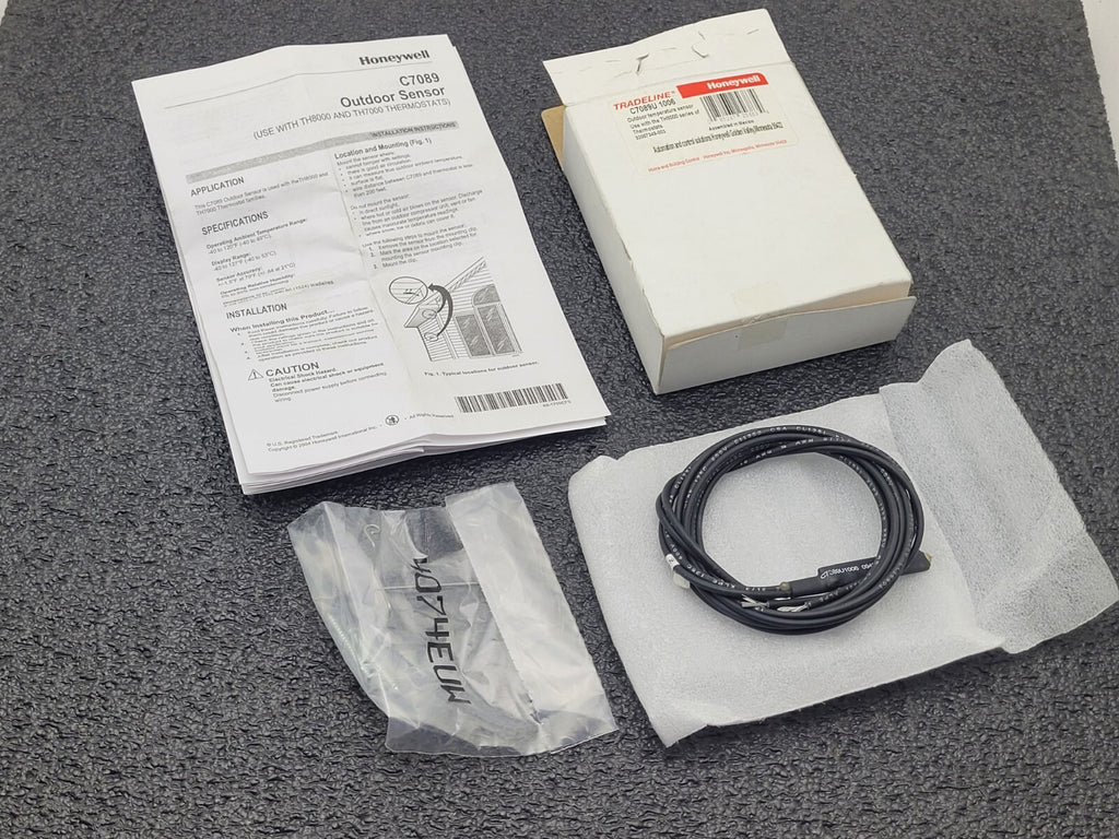 Honeywell VisionPro IAQ THM5421C1004 7-Day Touchscreen Thermostat + THM5421C