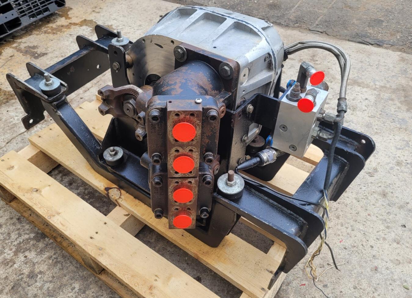 Hydraulic Hybrid Truck Transfer Case 2x Hydro Leduc MA50_094860 Bent Axis Pumps