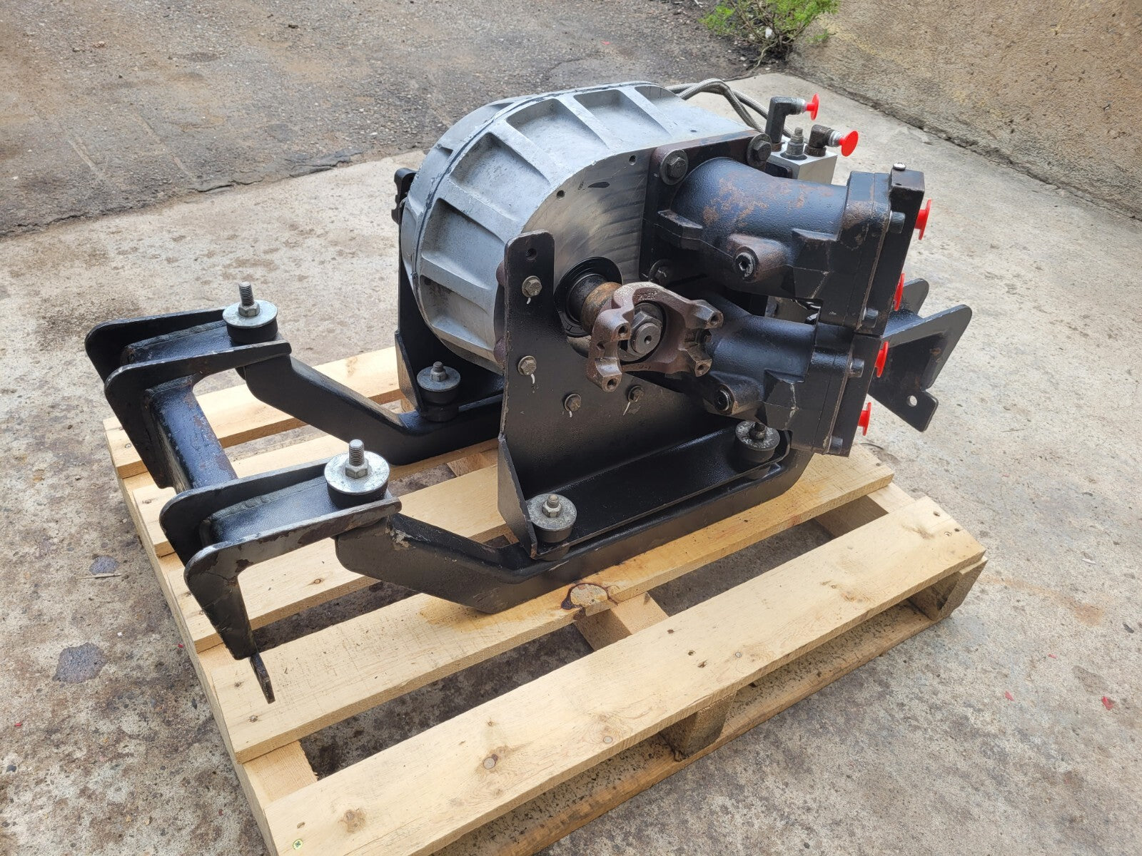 Hydraulic Hybrid Truck Transfer Case 2x Hydro Leduc MA50_094860 Bent Axis Pumps