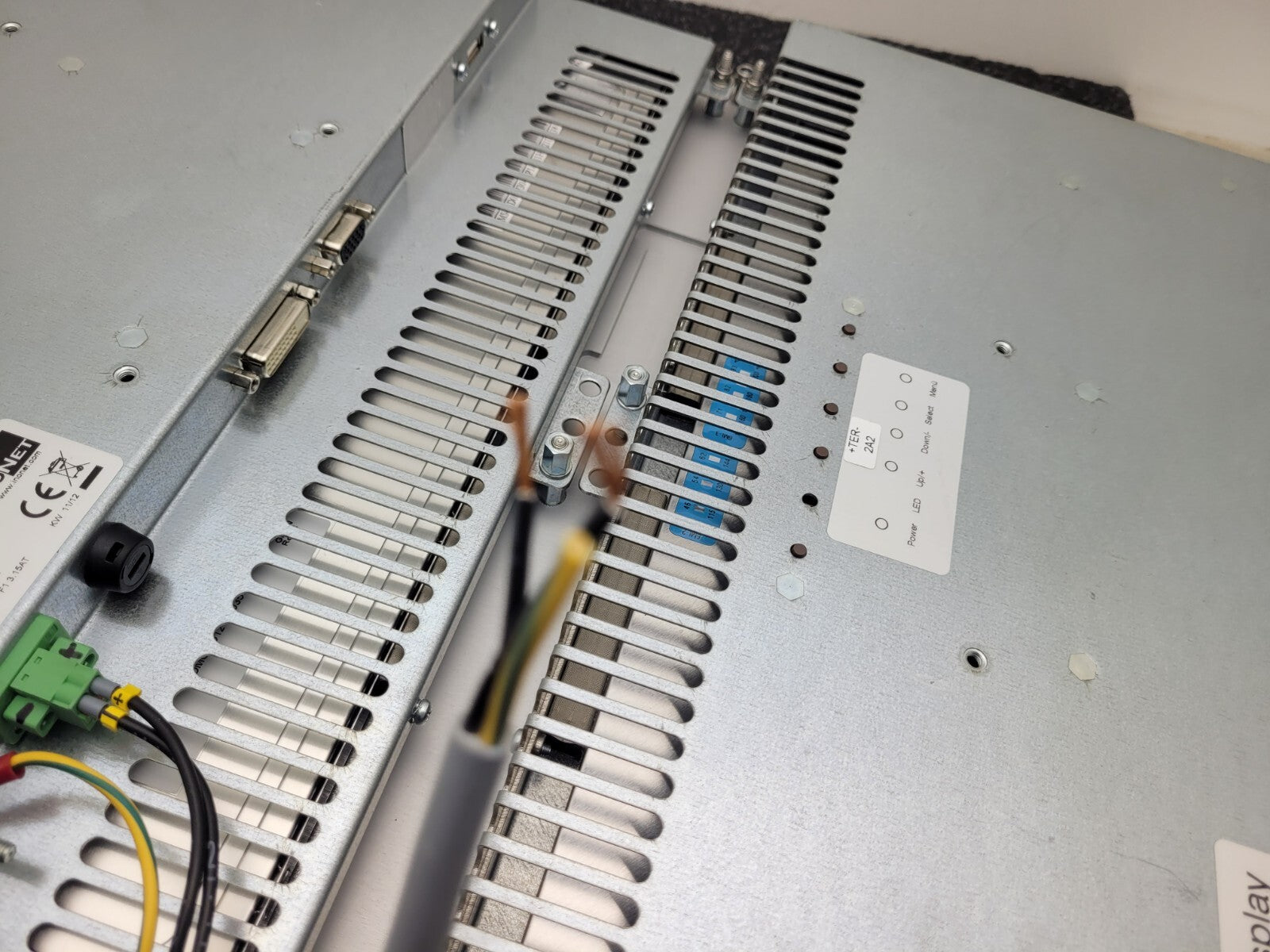 InoNet Operator Interace Panel Dual Touch Screen Radiance 15" Version 4