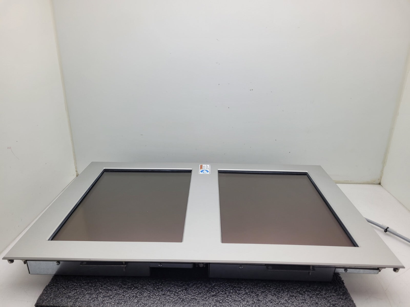 InoNet Operator Interace Panel Dual Touch Screen Radiance 15" Version 4