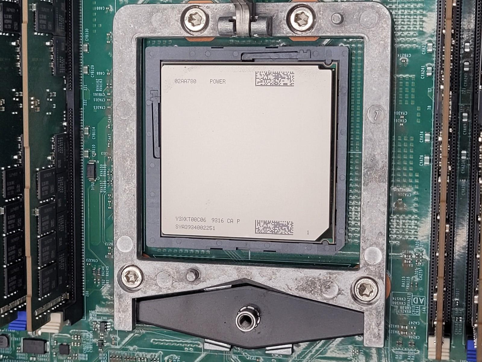 Supermicro SuperServer CSE-829U X10DRU-i+ 2x CPU 12x 3.5" HDD Bay CTO 2U Server
