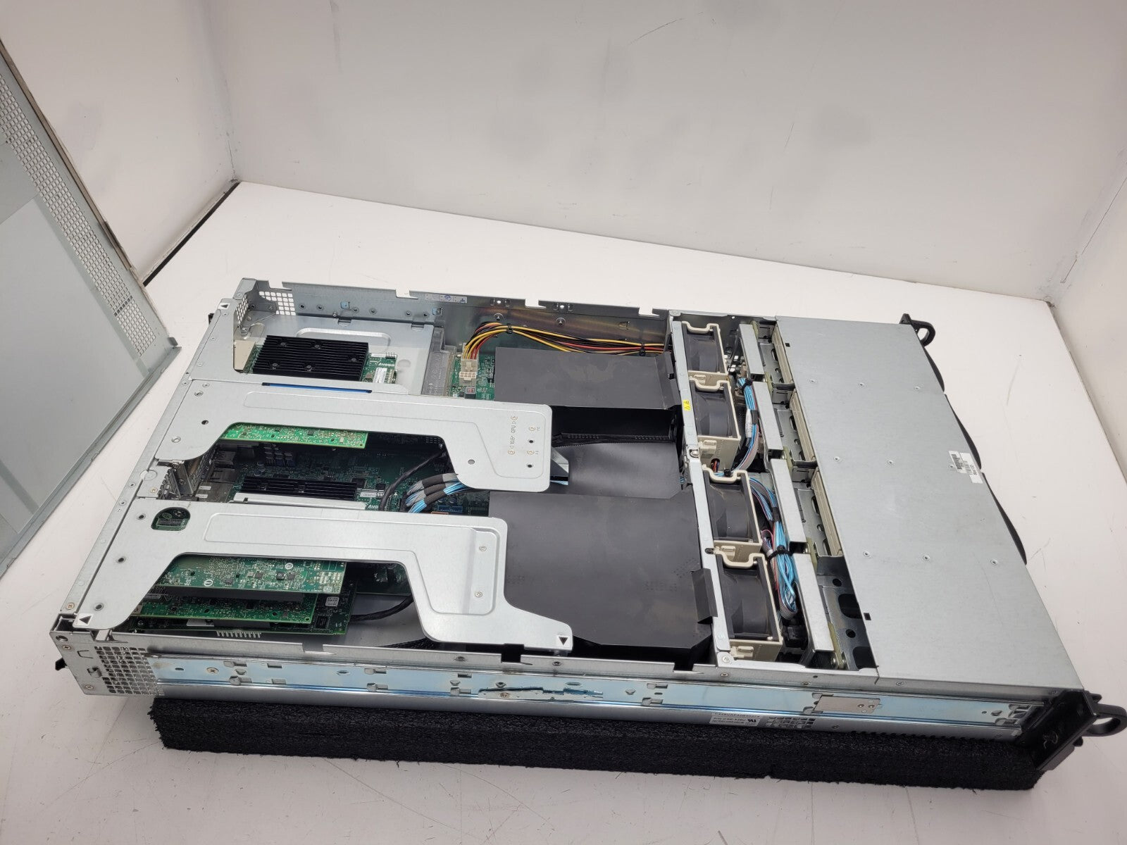 Supermicro SuperServer CSE-829U X10DRU-i+ 2x CPU 12x 3.5" HDD Bay CTO 2U Server