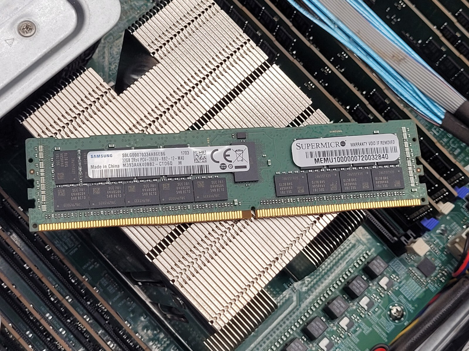 Supermicro SuperServer CSE-829U X10DRU-i+ 2x CPU 12x 3.5" HDD Bay CTO 2U Server