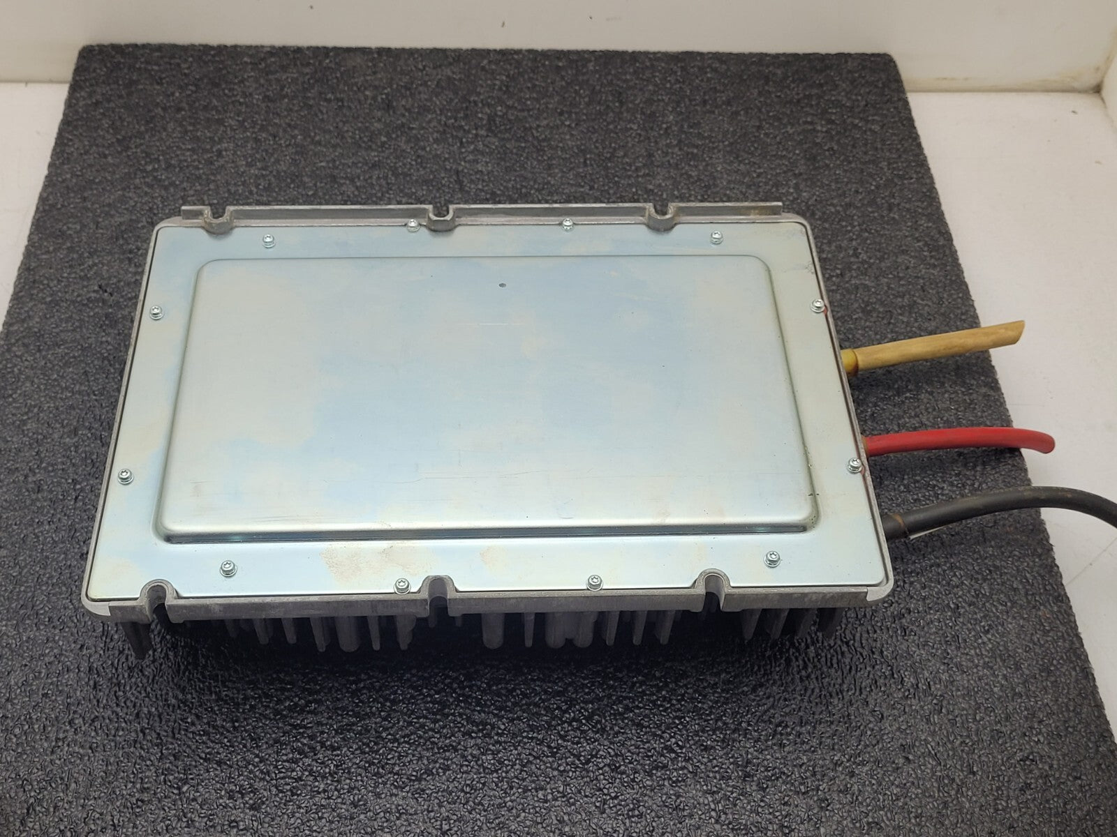 Cooper Bussmann Sure Power 21100E00 Battery Equalizer/Converter 24v to 12V 100A