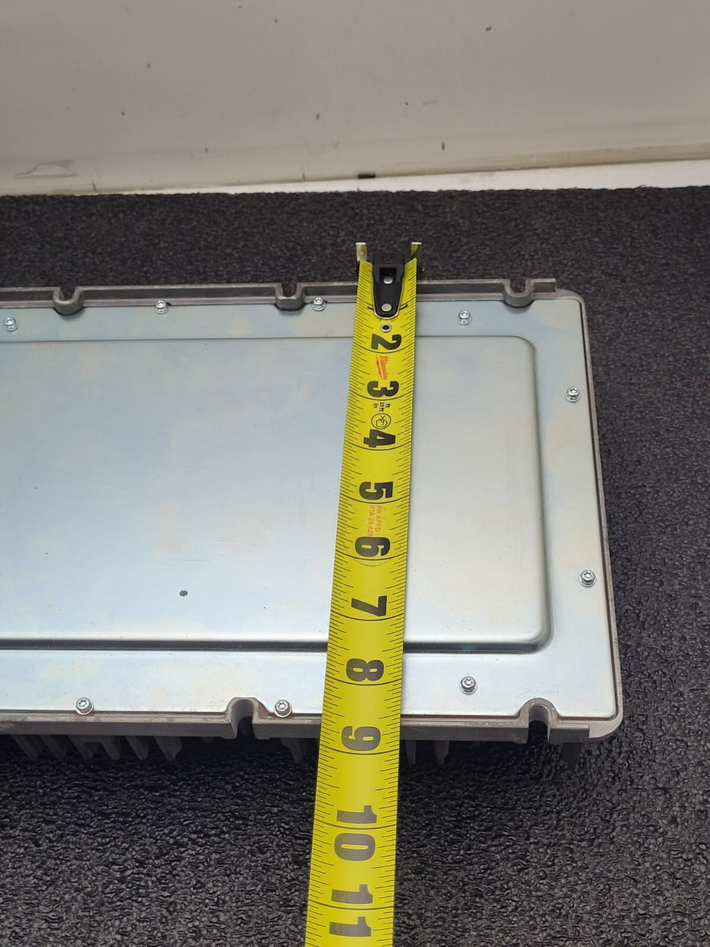 Cooper Bussmann Sure Power 21100E00 Battery Equalizer/Converter 24v to 12V 100A