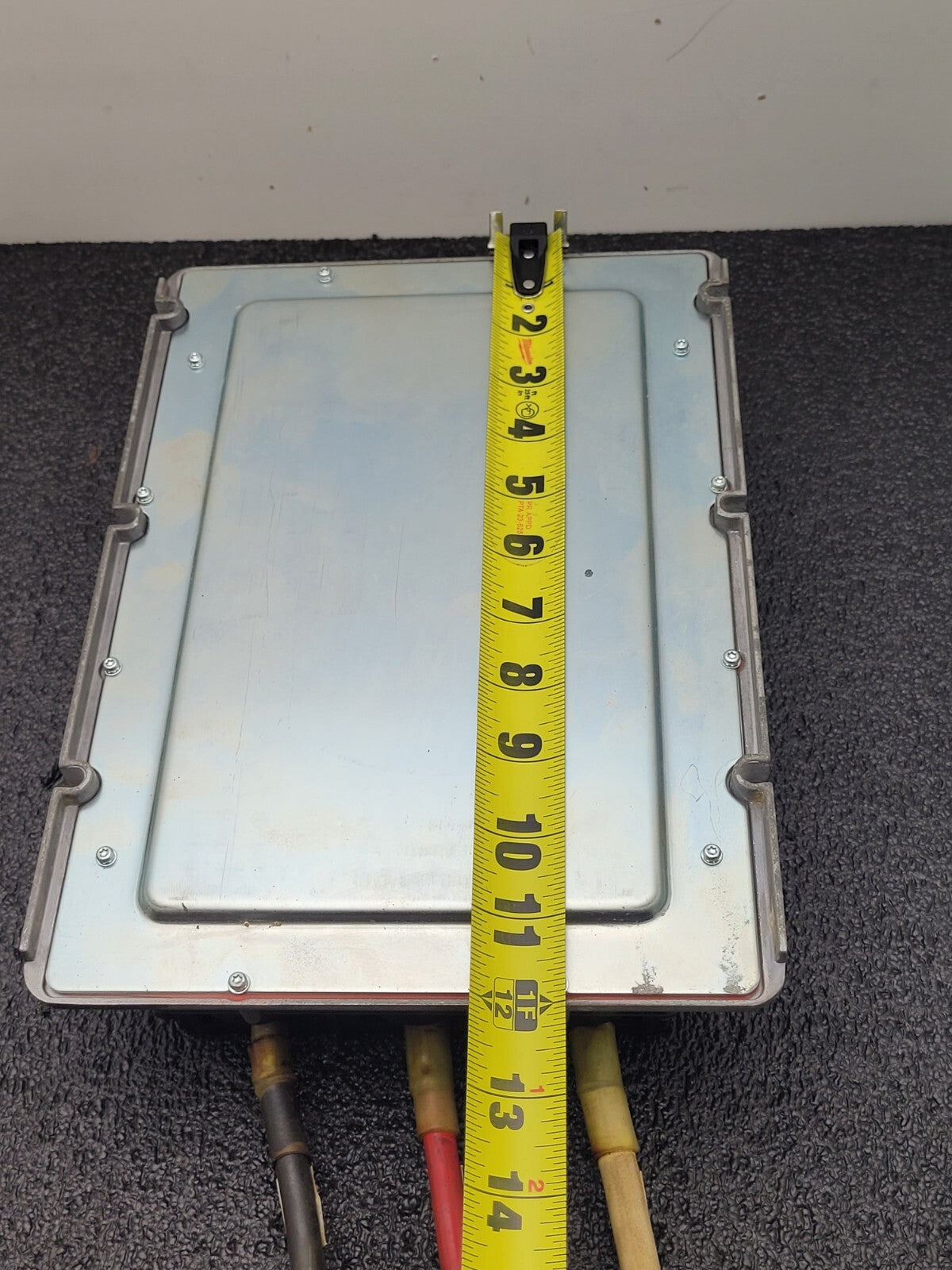 Cooper Bussmann Sure Power 21100E00 Battery Equalizer/Converter 24v to 12V 100A