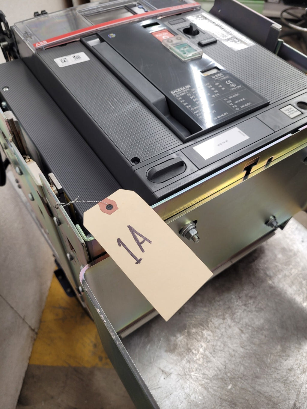 ABB ACB SACE Emax 2 E4.2N 3200A 3POLE Circuit Breaker Ekip Touch LSIG [1A]