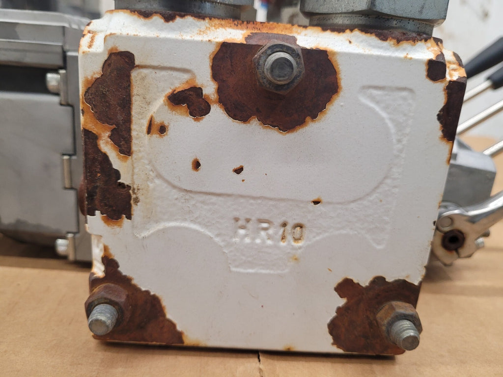 Danfoss PVG32 5 x Proportional Hydraulic Servo + Manual Valve  157B4292 Unit [D]