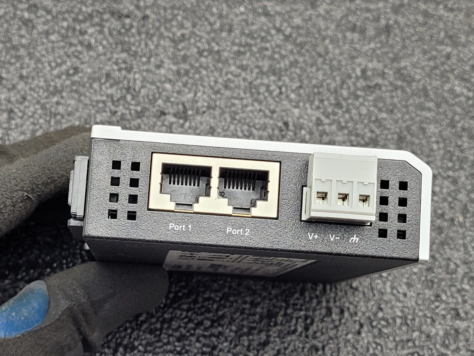 Moxa Group IOLOGIK E1212 IOLOGIKE1212 Din Rail Mount Universal I/O 8 DI 8 DIO