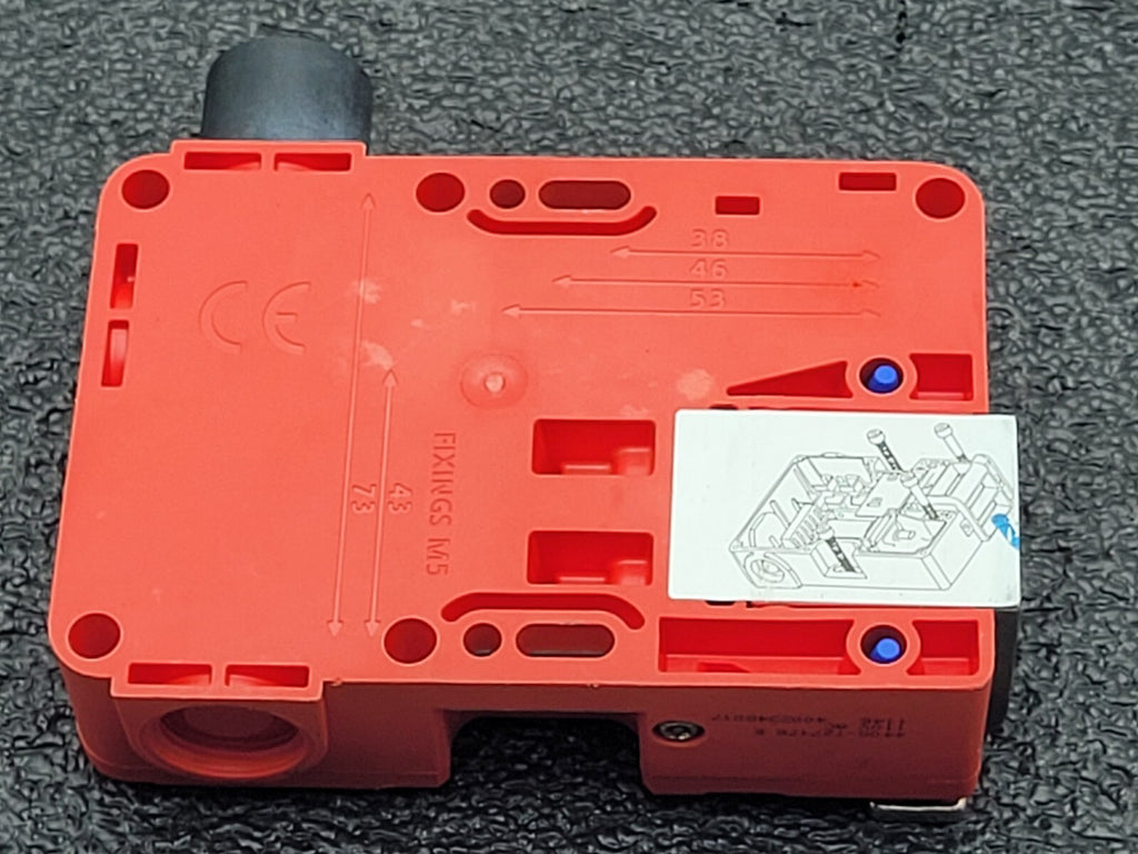 Allen-Bradley 440G-T27 178E TLS2-GD2 Safety Interlock Switch w/ Latch