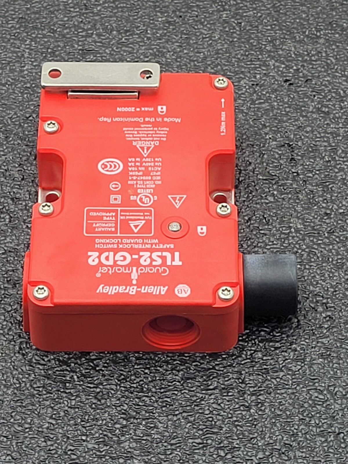 Allen-Bradley 440G-T27 178E TLS2-GD2 Safety Interlock Switch w/ Latch