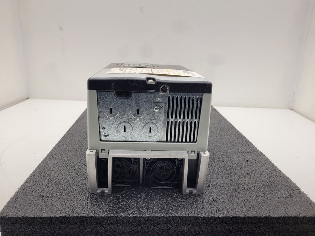 20AD014A0AYNANC0 Allen-Bradley PowerFlex 70 AC Motor VFD Drive 10HP 3PH 480V