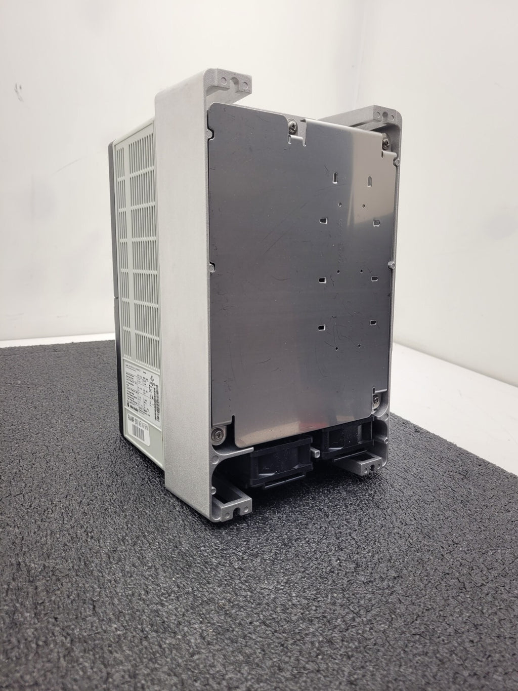 20AD014A0AYNANC0 Allen-Bradley PowerFlex 70 AC Motor VFD Drive 10HP 3PH 480V