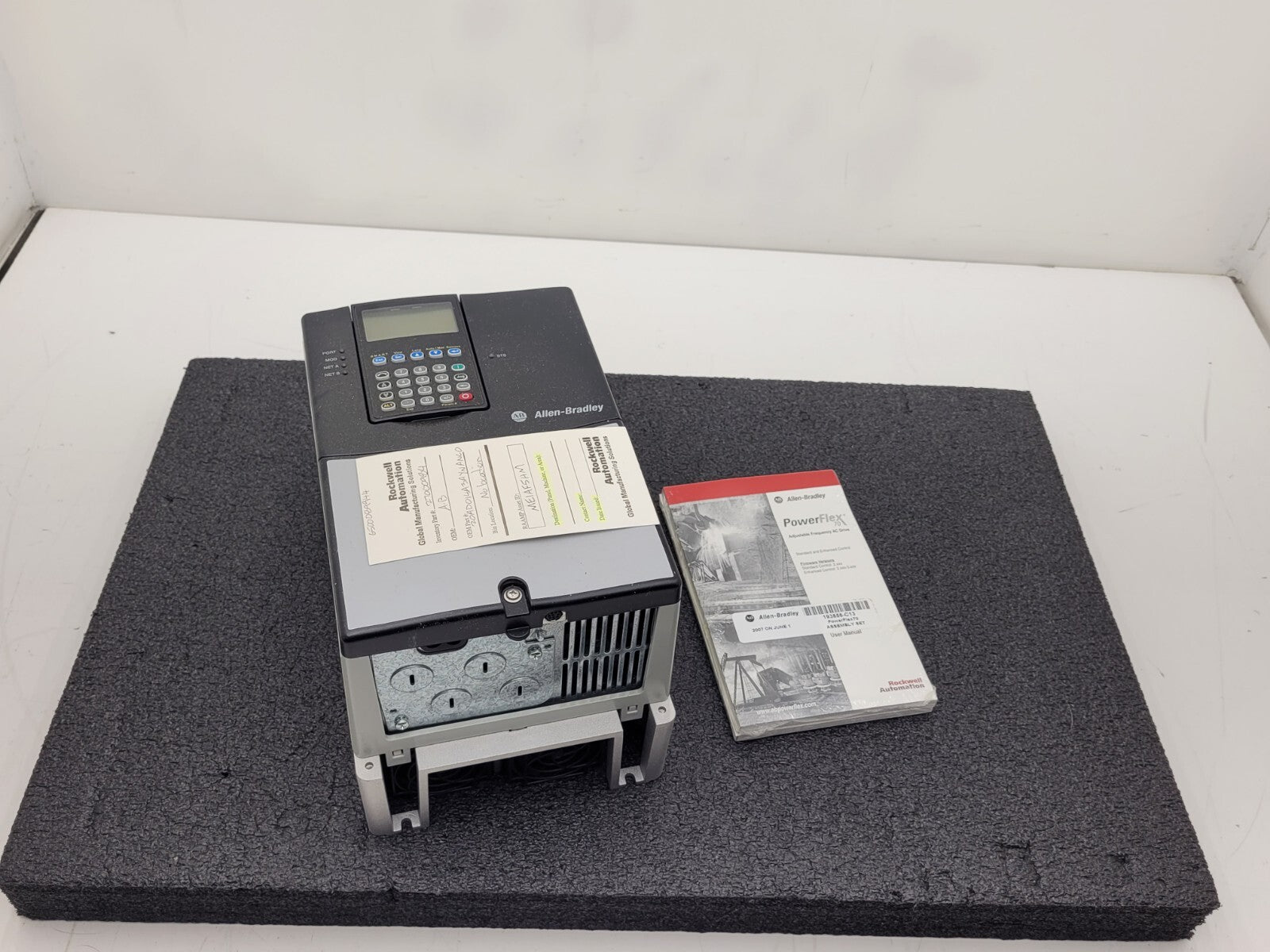 20AD014A0AYNANC0 Allen-Bradley PowerFlex 70 AC Motor VFD Drive 10HP 3PH 480V