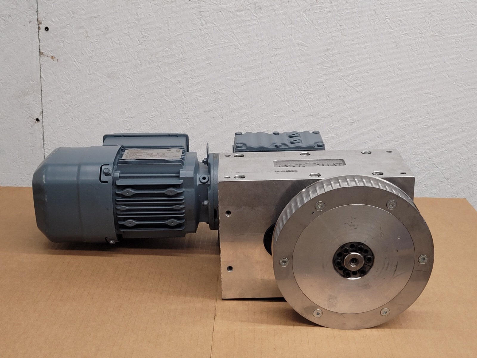 SEW-EURODRIVE SA47/T DRS71S4BE05 Gearmotor Taktomat 45 Degree 8 stop Indexer