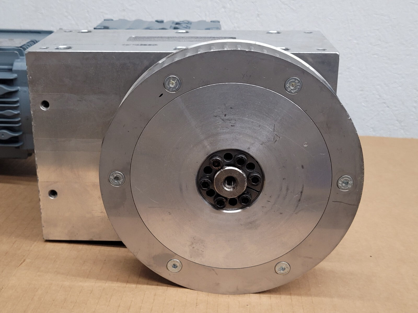 SEW-EURODRIVE SA47/T DRS71S4BE05 Gearmotor Taktomat 45 Degree 8 stop Indexer