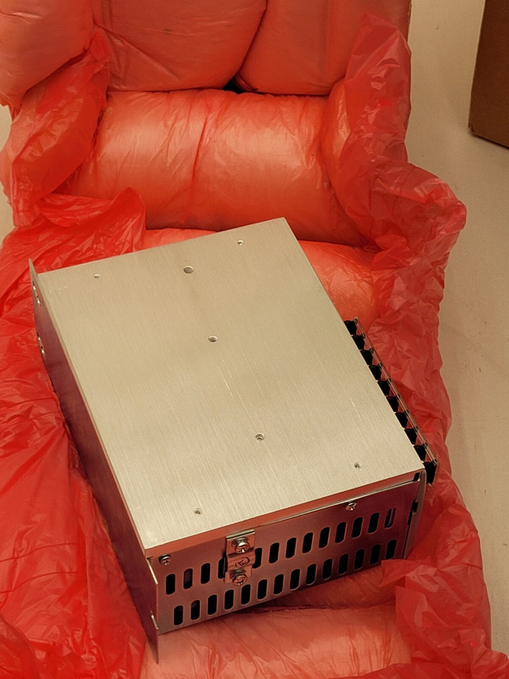 Allen Bradley 2098-DSD-005 Kinetix Ultra3000 Servo Drive 120/240VAC 0-400Hz