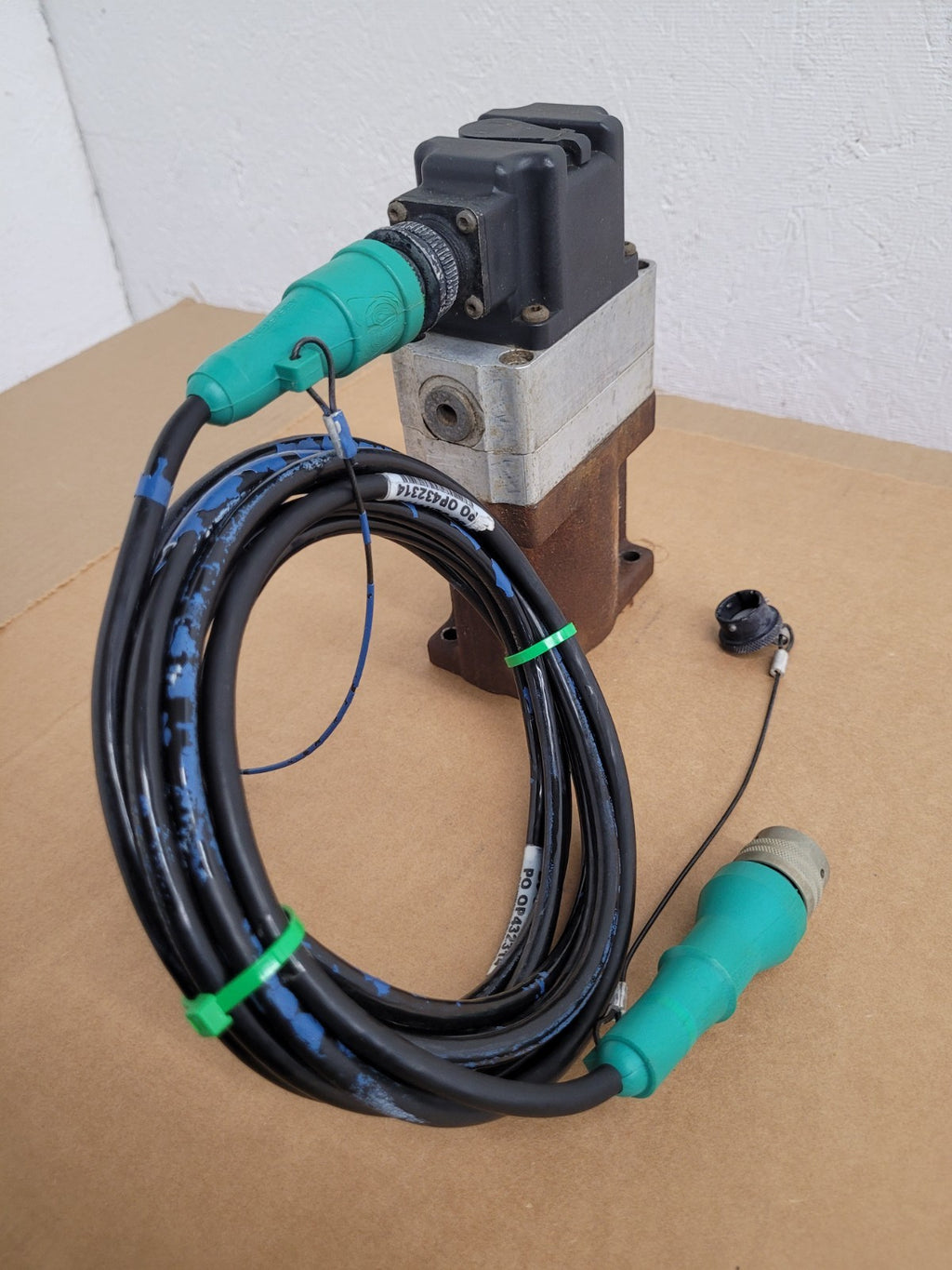 Sauer Danfoss Flow Control Hydraulic Servo Valve KVFBA5206 MCV116A1407