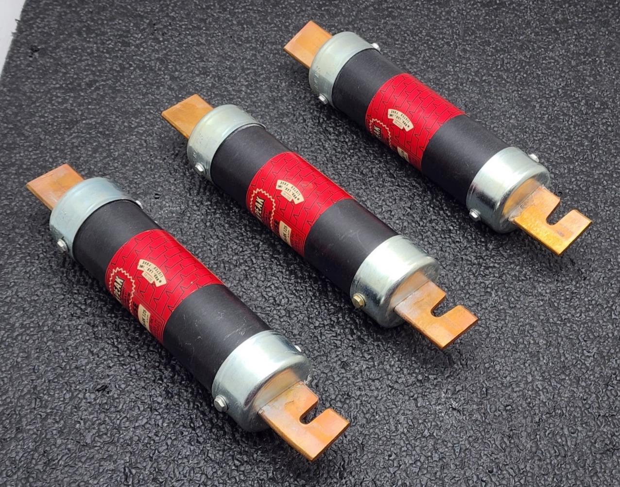 Lot of 3  Bussmann  LPS-RK-125  time delay current - limiting fuse.