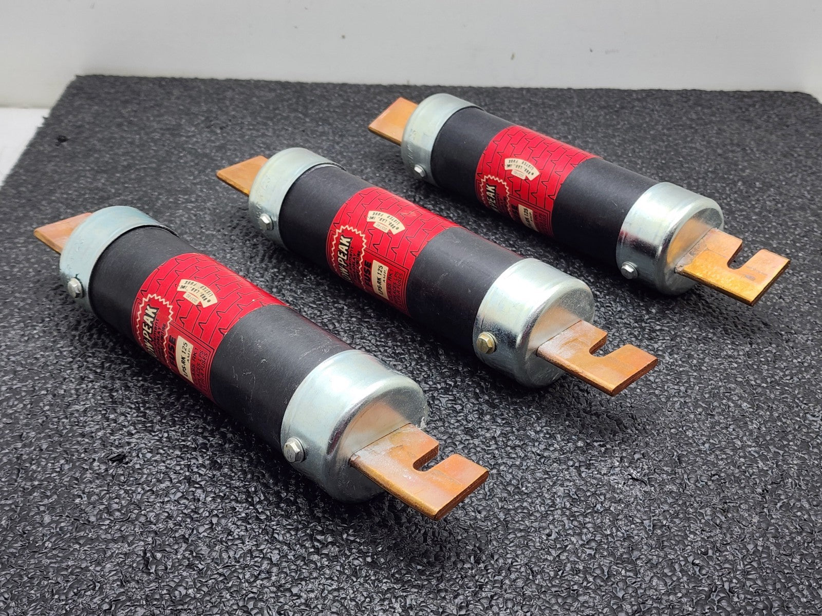 Lot of 3  Bussmann  LPS-RK-125  time delay current - limiting fuse.