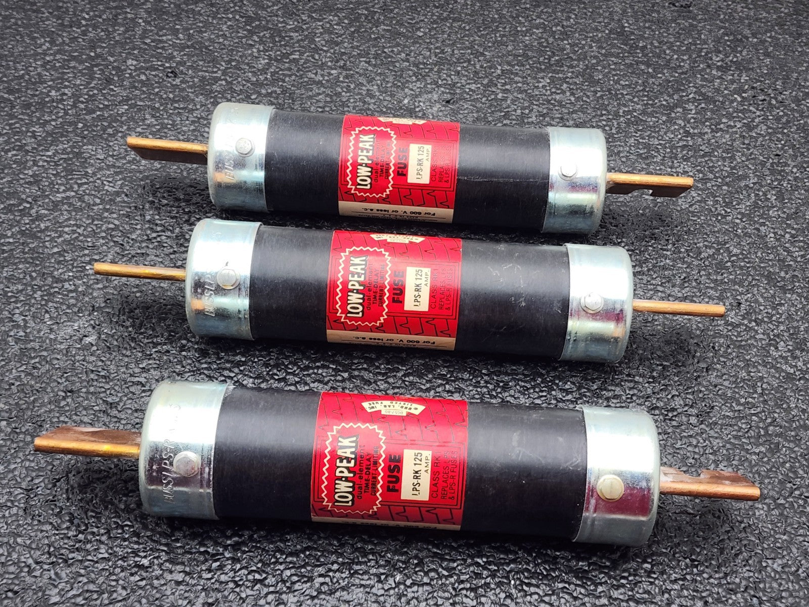 Lot of 3  Bussmann  LPS-RK-125  time delay current - limiting fuse.