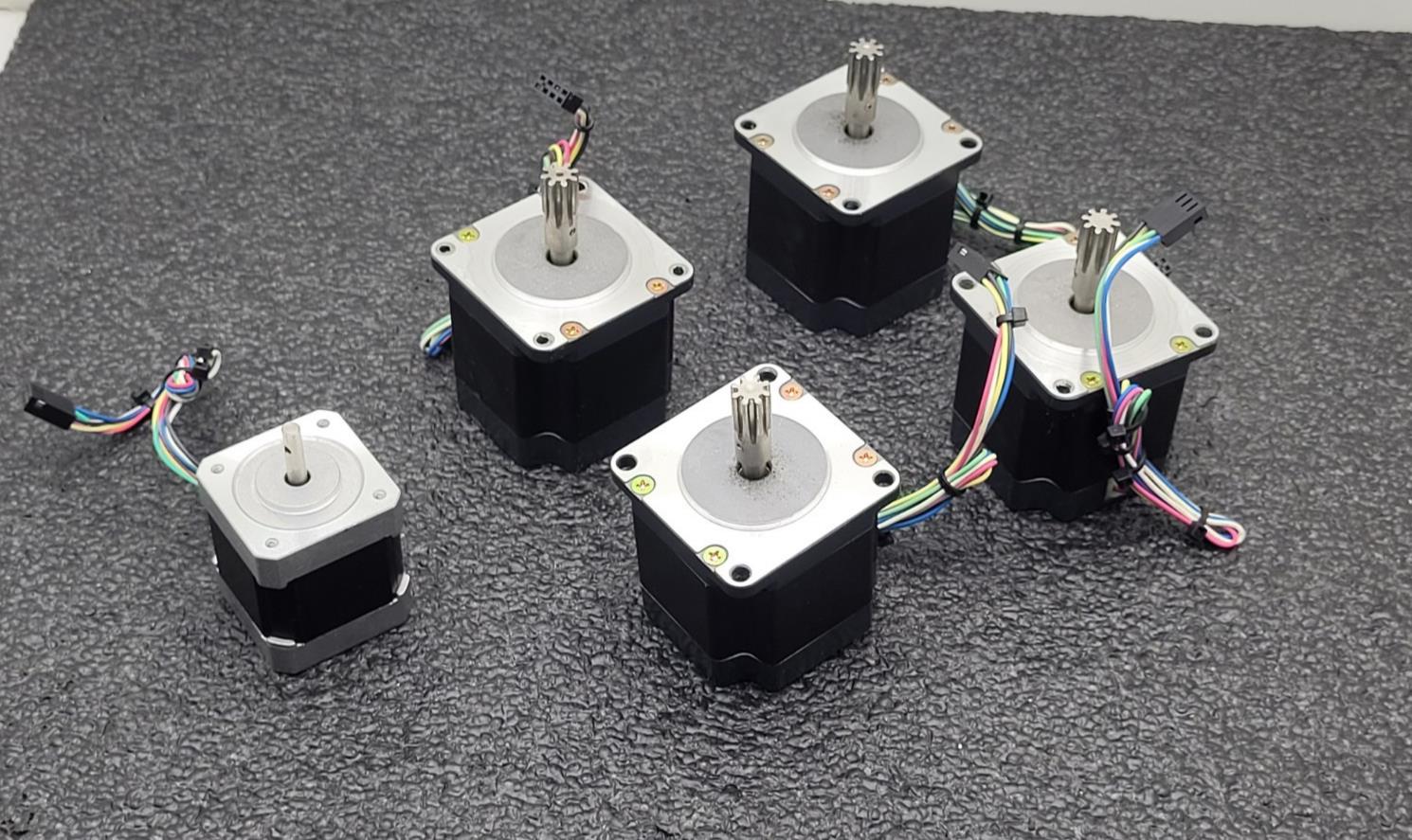 Lot of 5x VEXTA 2-PHASE STEPPING MOTOR C8934-9212K and PK245-01AA-C11