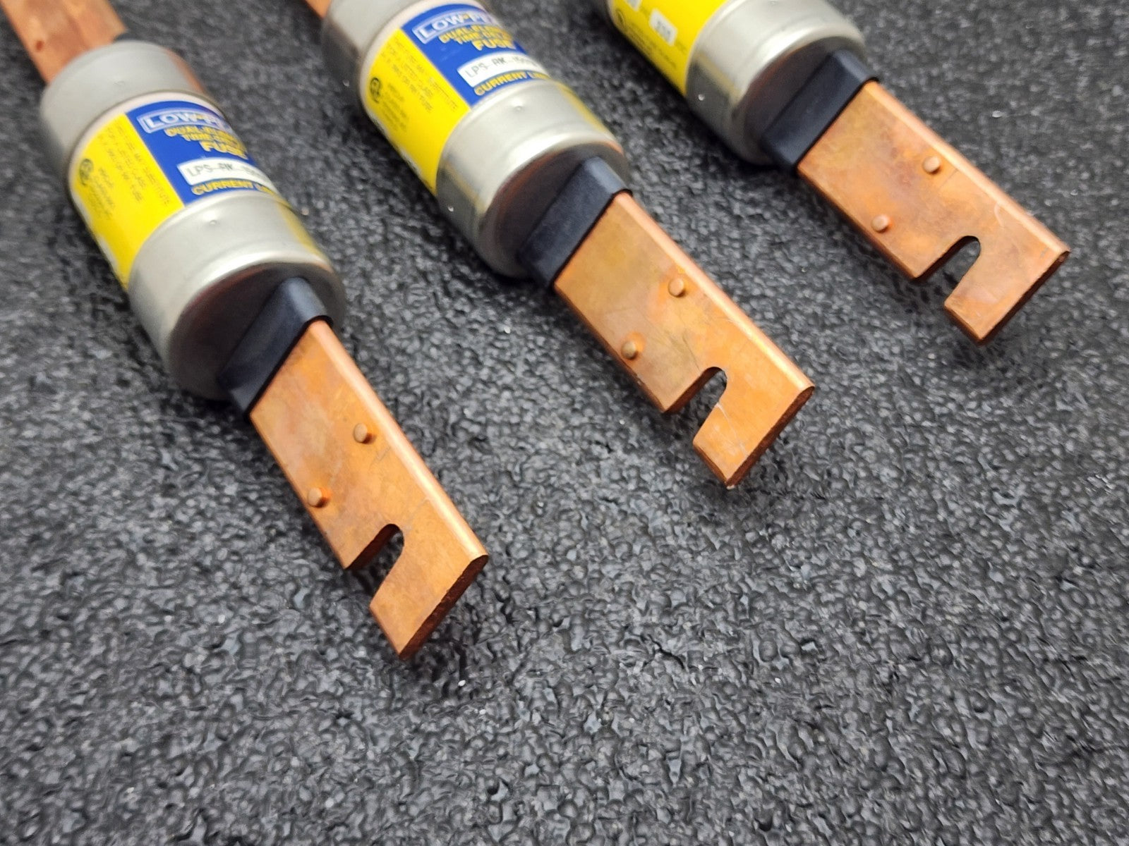 Lot 0f 8- LPS-RK-150SP Bussmann 150 Amp   DUAL - ELEMANT , TIME - DELAY Fuse.