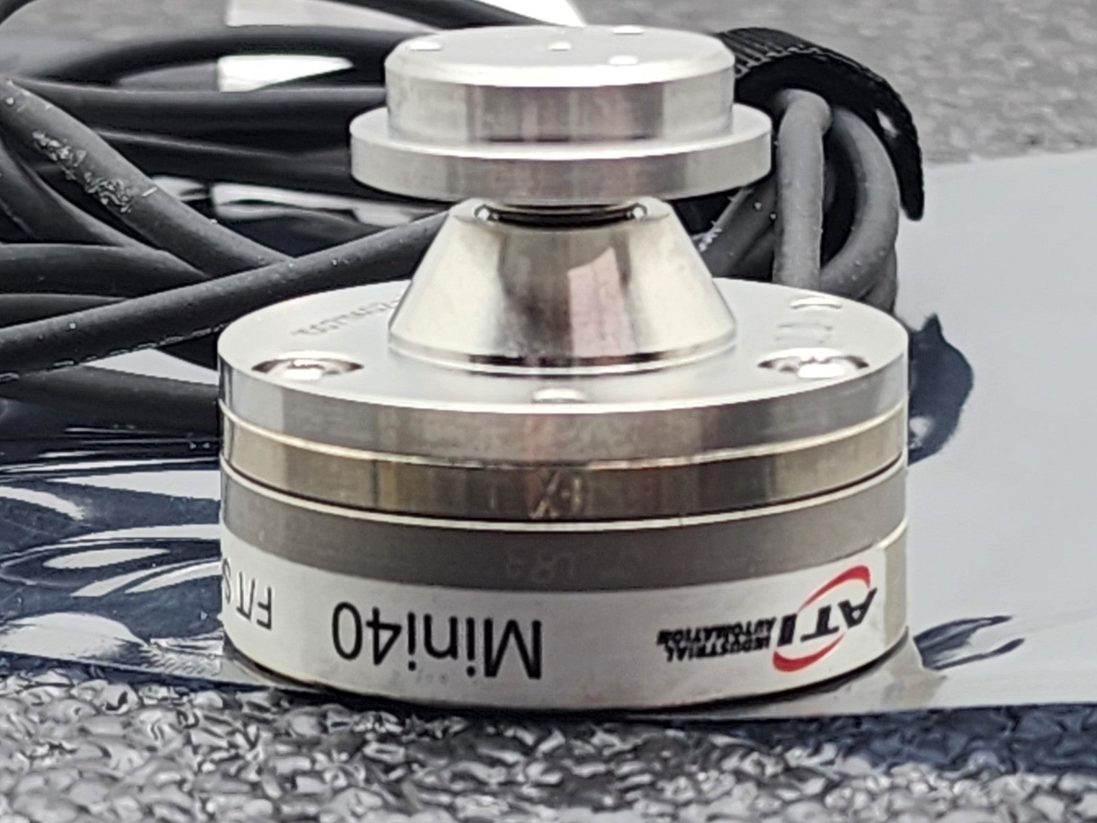 ATI Industrial Automation Mini40 Robot Load Cell F/T Sensor Force Torque