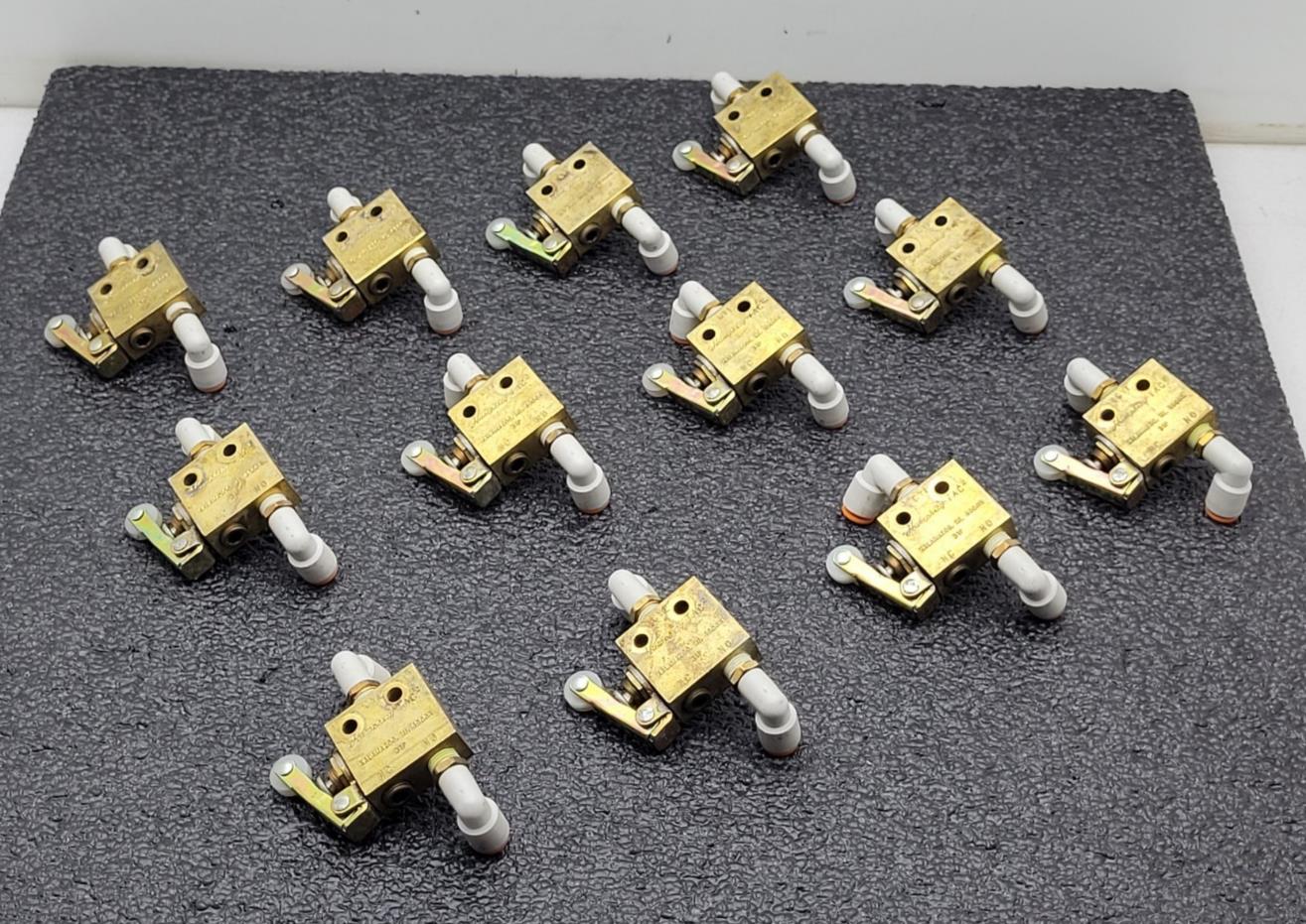 Lot of 12x Humphrey TAC2 Pnuematic Pressure Button Press Roller Arm Air Valve 34