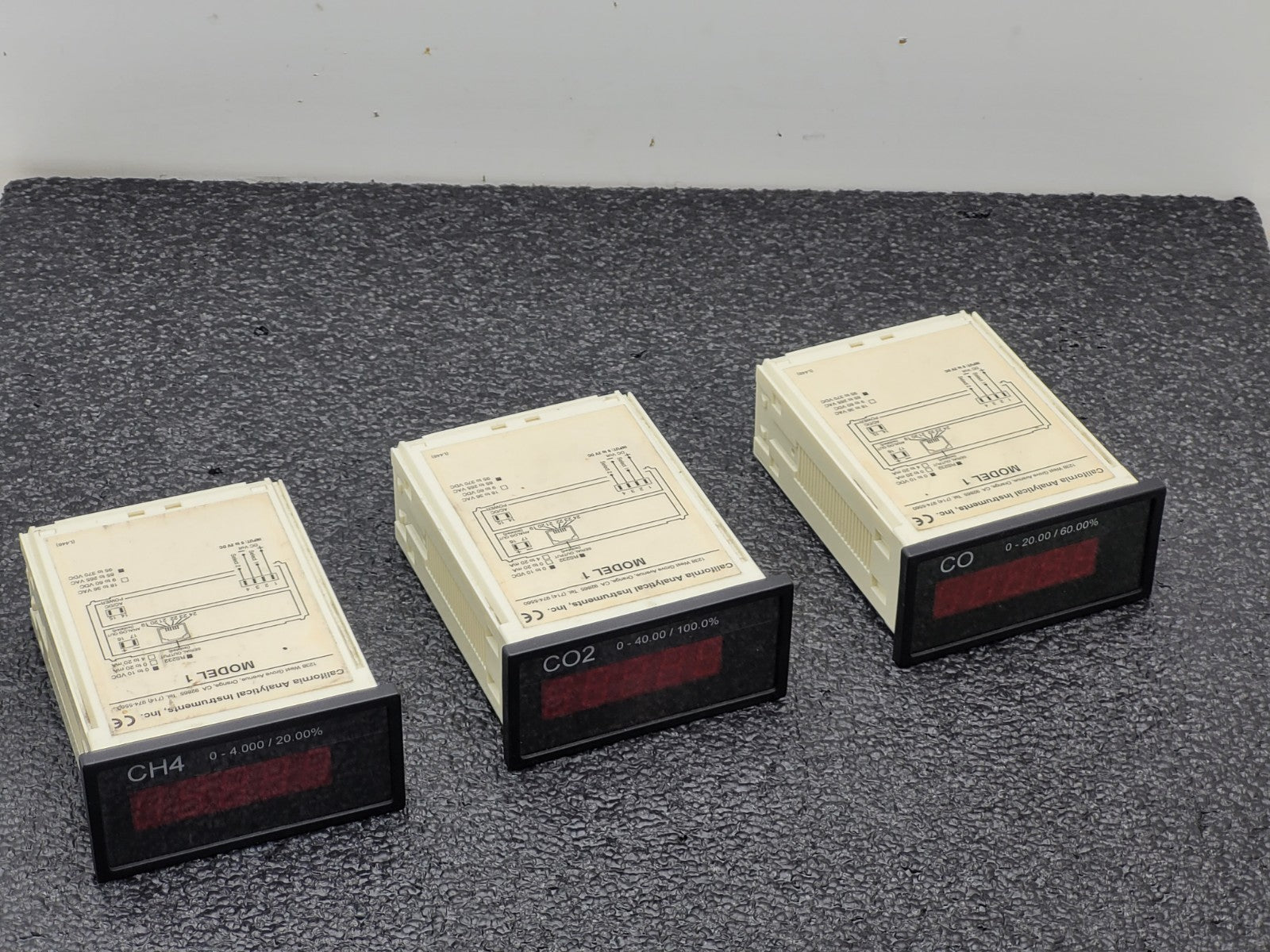Lot of 3 California Analytical Instruments Model 1 CH4 CO CO2  Analyzer