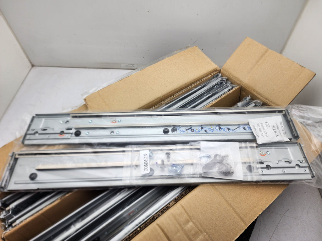 5PCS NEW 0994058-11 ASSEMBLY UNIVERSAL STORAGE XL 2U SNAP-IN RAIL KIT