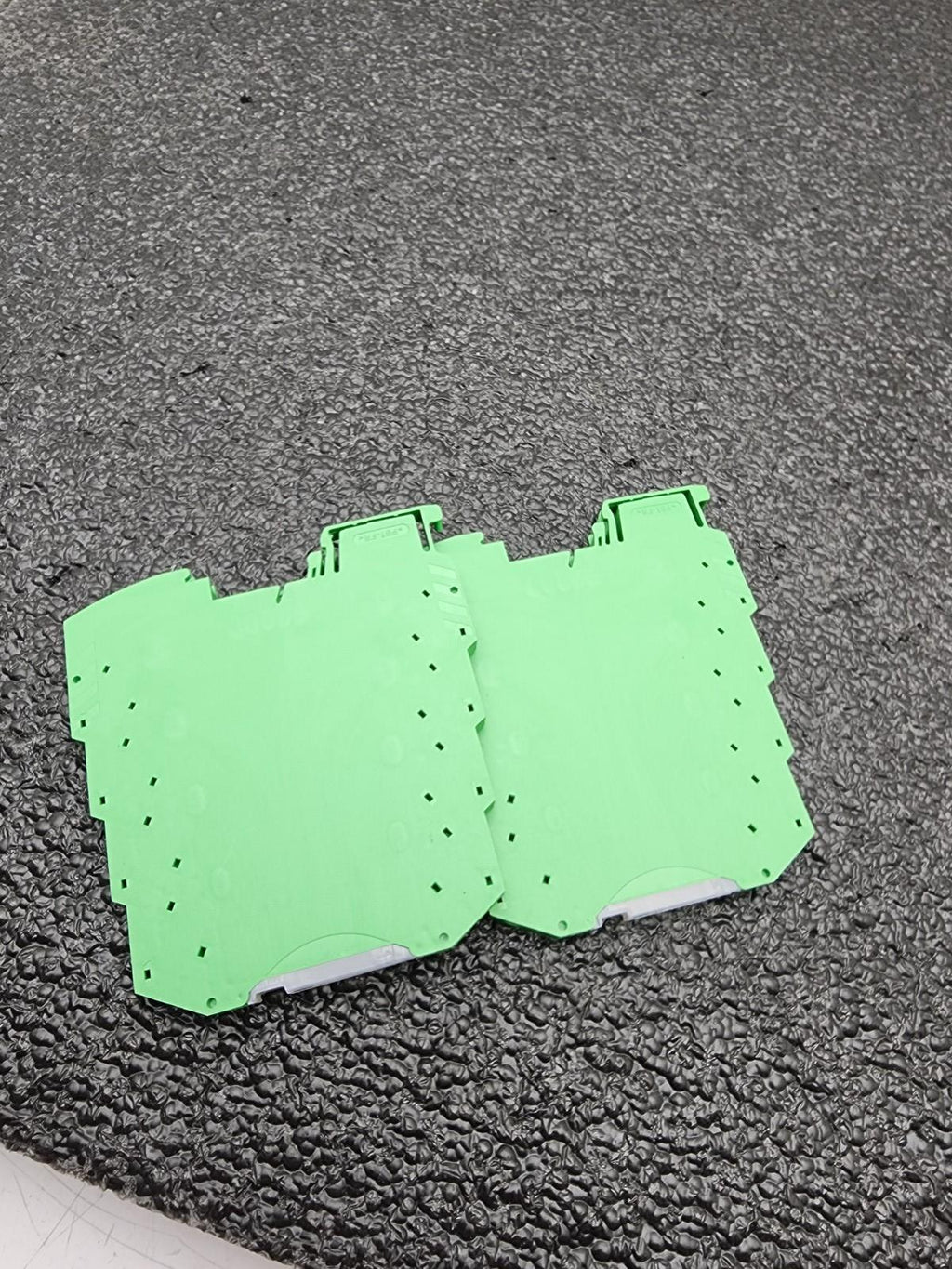 Lot Of 2 Phoenix Contact Isolation Amplifier MINI MCR-SL-SHUNT-UI-NC 2810780