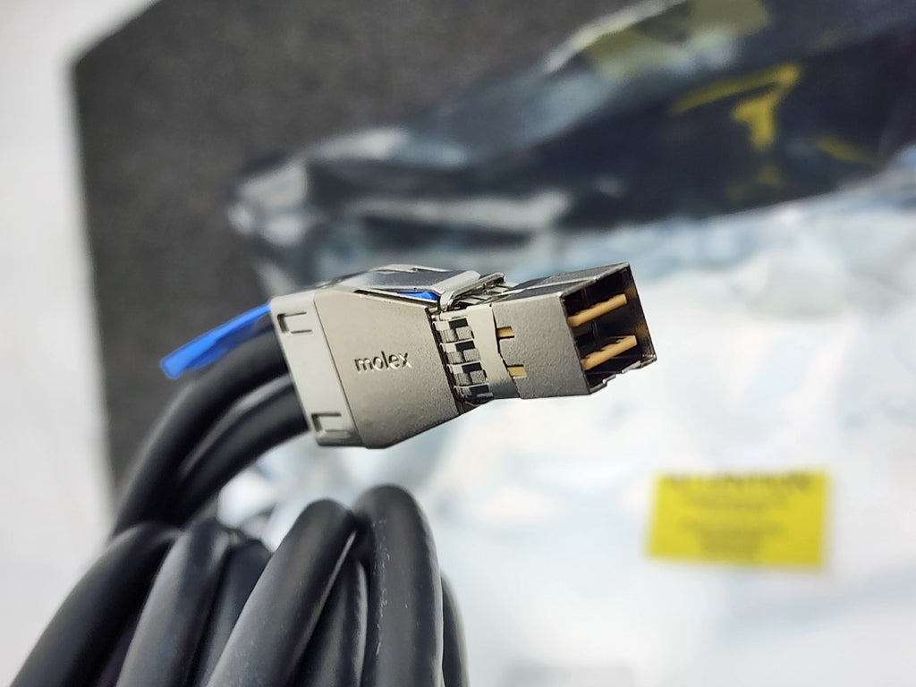 Molex 5.0M 26AWG x2 External HD Mini SAS Cable SFF-8644 to SFF-8644 1110751005