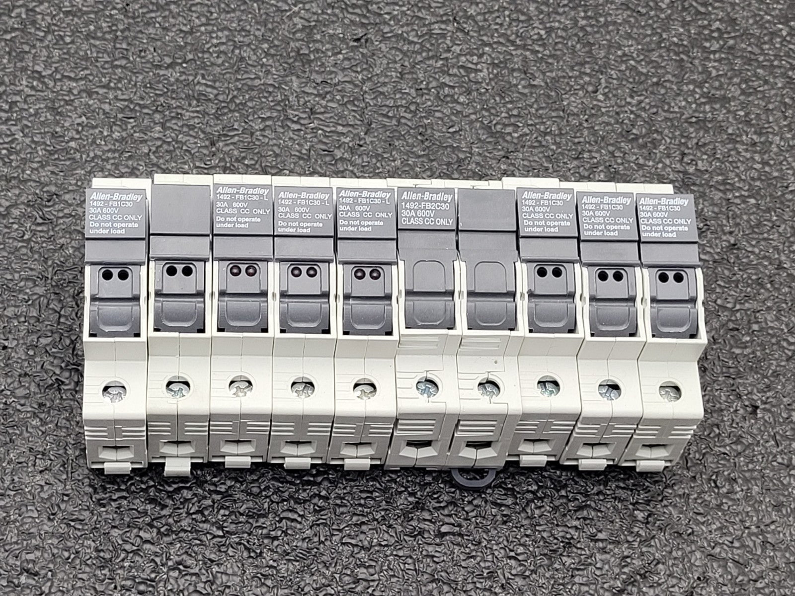 Lot of 9 ALLEN BRADLEY 1492-FB1C30-L 30A 600V  1P 200K DINRAIL FUSIBLE 1x FB2C30