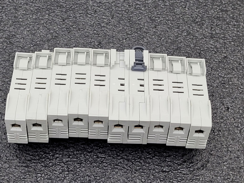 Lot of 9 ALLEN BRADLEY 1492-FB1C30-L 30A 600V  1P 200K DINRAIL FUSIBLE 1x FB2C30