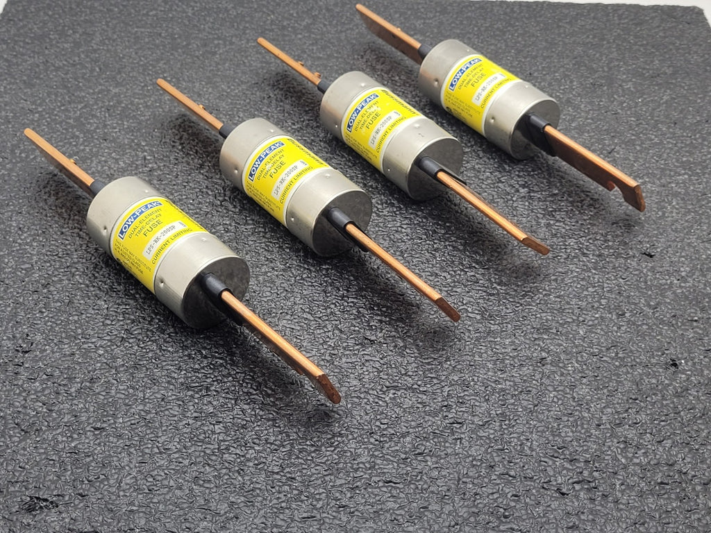 LOT of  4  LOW PEAK BUSSMANN LPS-RK-200SP current limiting fuses.