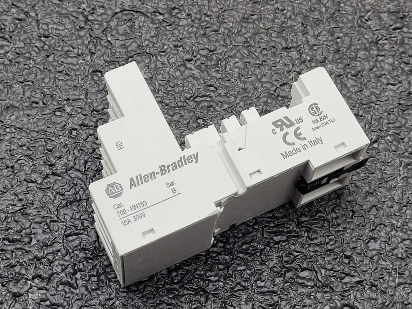 Lot of 82x Allen Bradley Relay + Base + Suppressor 700-HB33Z24 / HA33A1-4