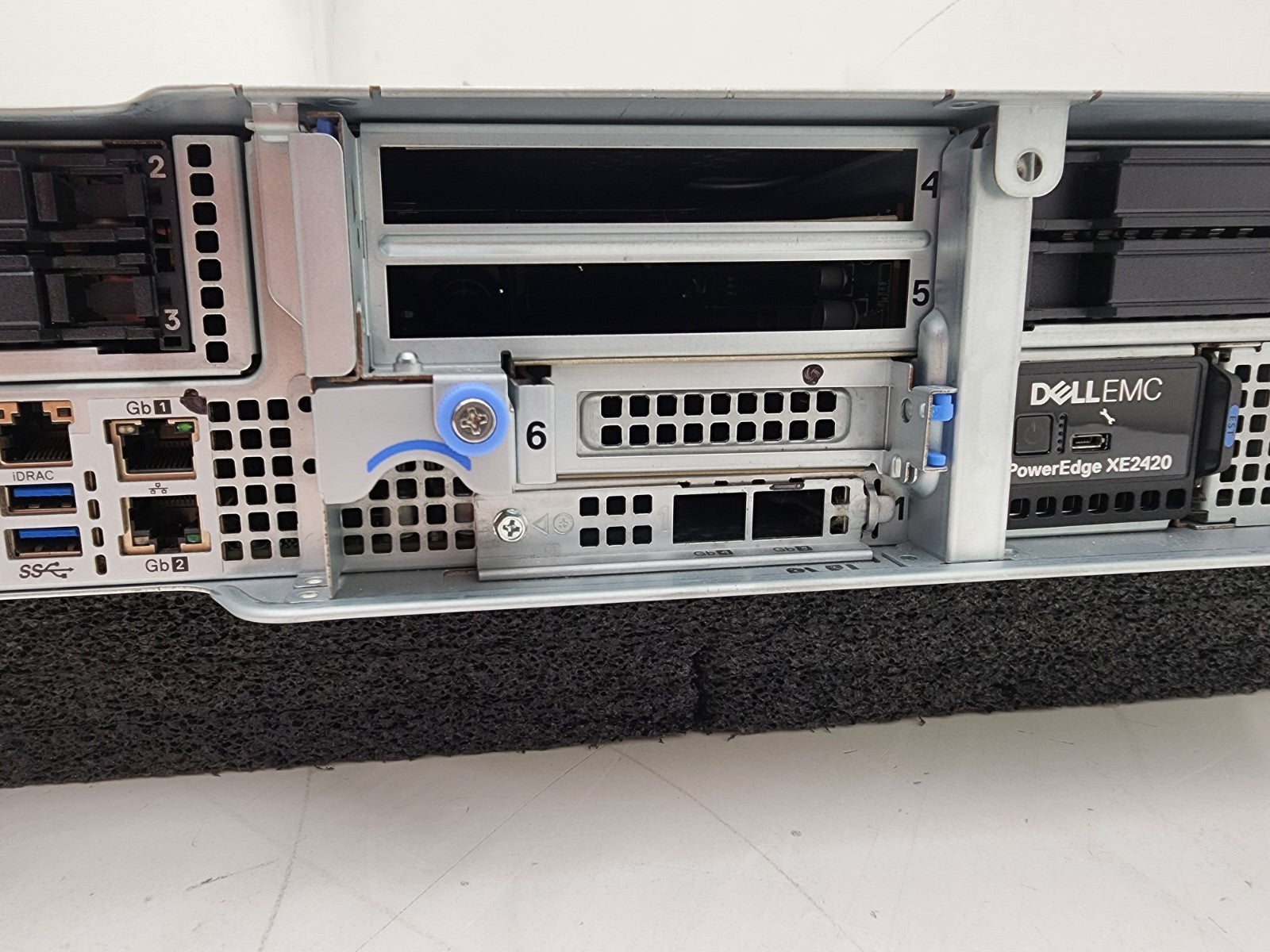 Dell PowerEdge XE2420 Server 2x Xeon Gold 6252 64G RAM H720P 2x 2000W PSU