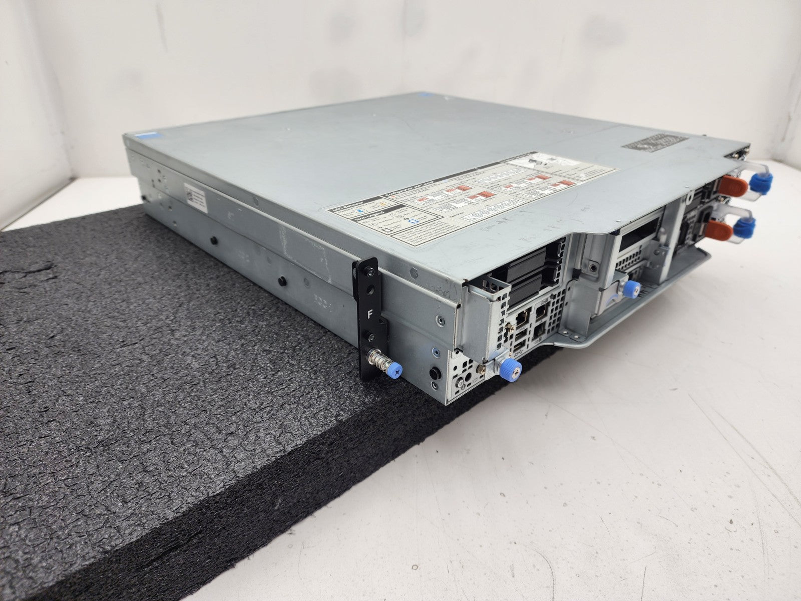 Dell PowerEdge XE2420 Server 2x Xeon Gold 6252 64G RAM H720P 2x 2000W PSU
