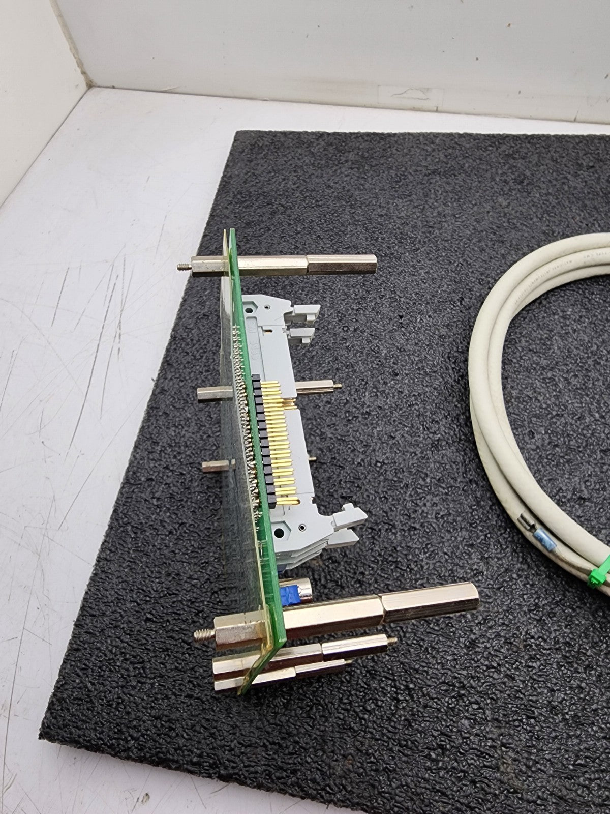 National Instruments BNC-2080 Analog Break Out Board 24x Female BNC 2x IDC50