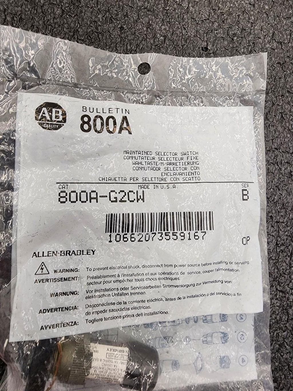 Lot 4x of Allen Bradley AB 800A G2CW GC2C 2x Keyed 2x 2 Position On/OFF Switches