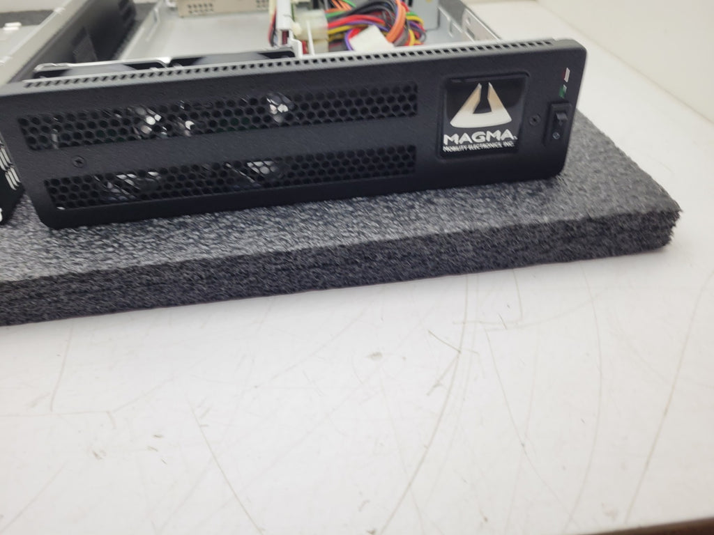 Magma 3 Slot PCI Expansion Chassis 01-04426-03 Host Card 01-04577-01 01-04440-03