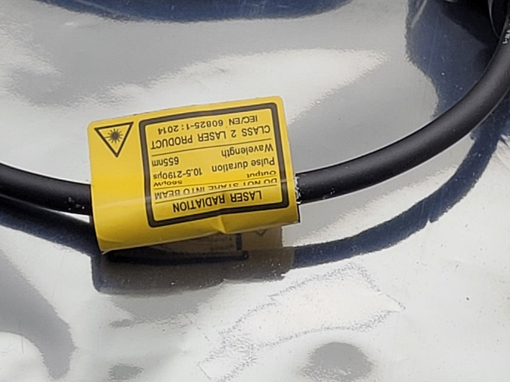 Keyence IL-300 Intelligent-L Digital Laser Range Sensor + OP87056 4 Pin 2M Cable