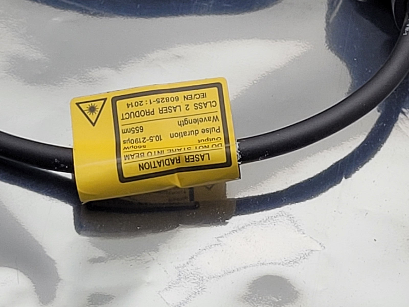 Keyence IL-300 Intelligent-L Digital Laser Range Sensor + OP87056 4 Pin 2M Cable