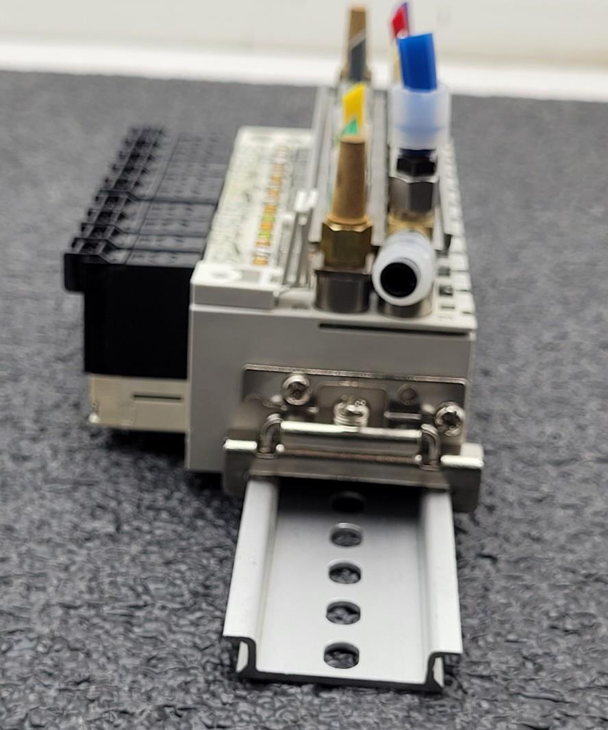 SMC (x9) VQ1270-5MOB-M5 Solenoid Valve Assembly Manifold