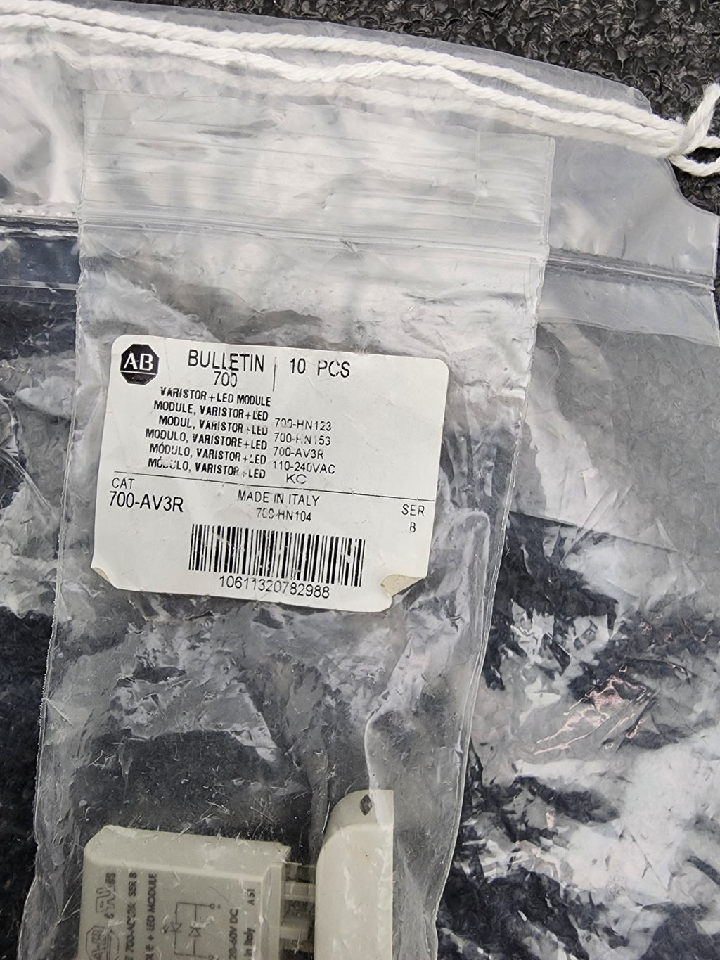 Lot of 27x 700-AV3R 700-ADR 700-ADL1R Diode Indicator Light Relay Module