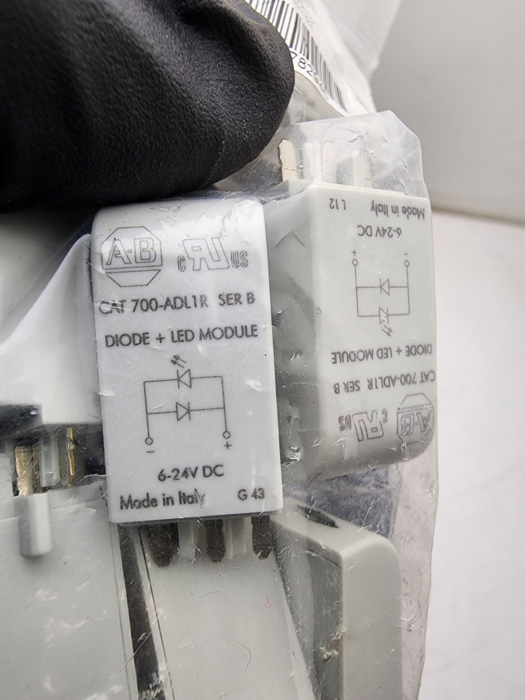 Lot of 27x 700-AV3R 700-ADR 700-ADL1R Diode Indicator Light Relay Module